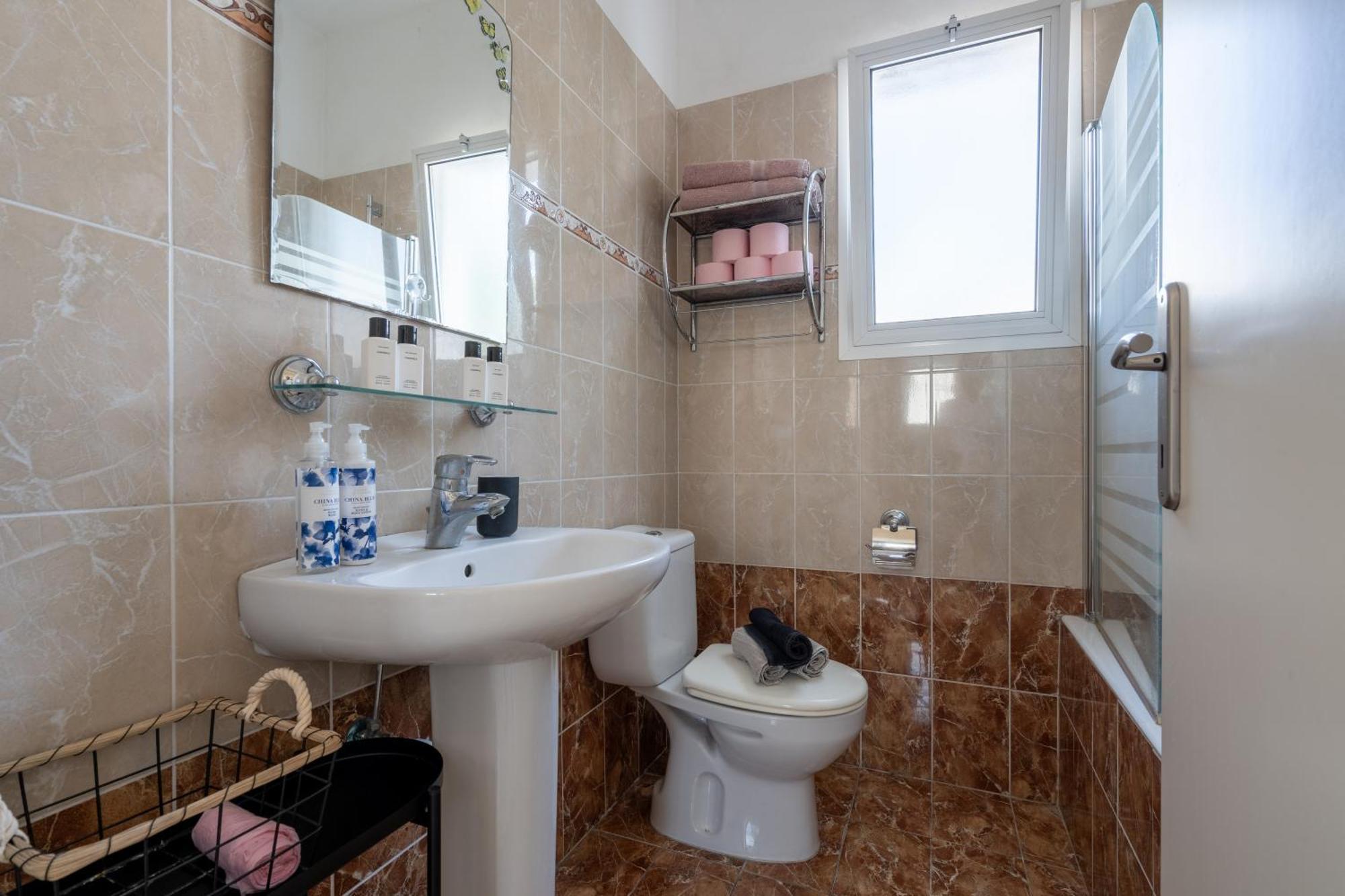 Limnos Gardens Apartment Paphos Exterior photo